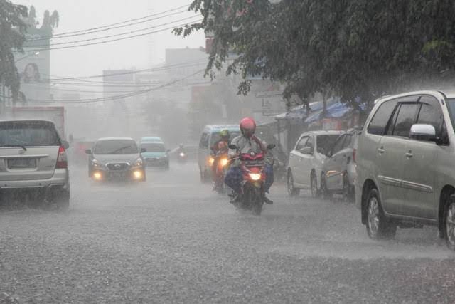 Ilustrasi cuaca ekstrem berpotensi melanda Riau (foto/int)